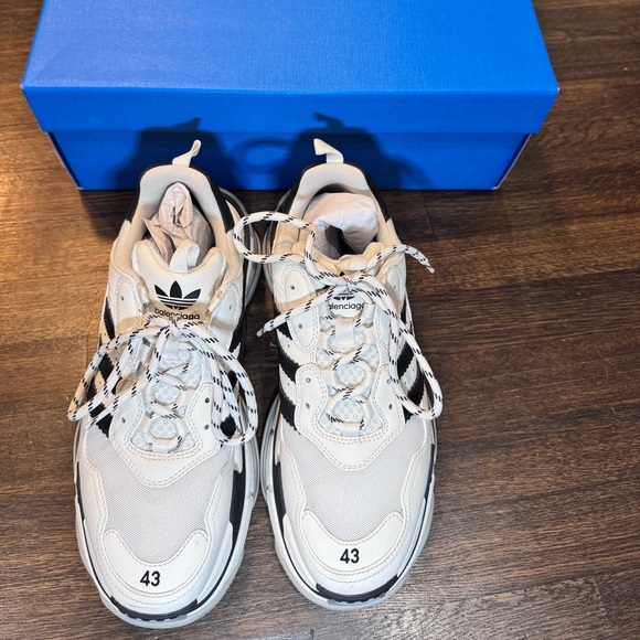 100% Authentic Balenciaga x Adidas Shoes - Picture 2 of 3